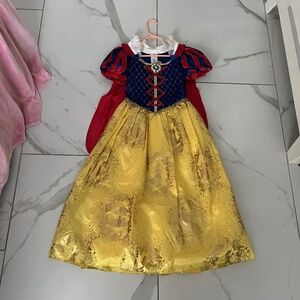 Snow White costume